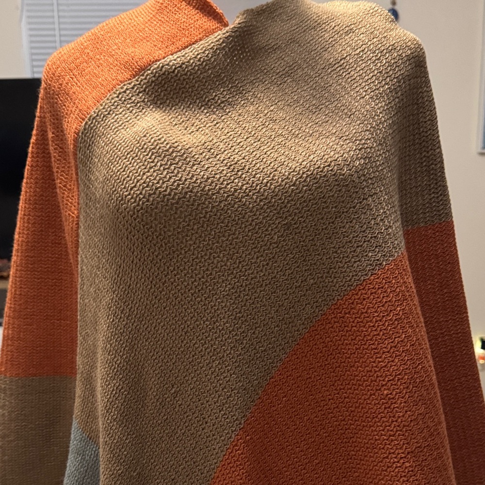 Elegant Colorblock Women's Cape